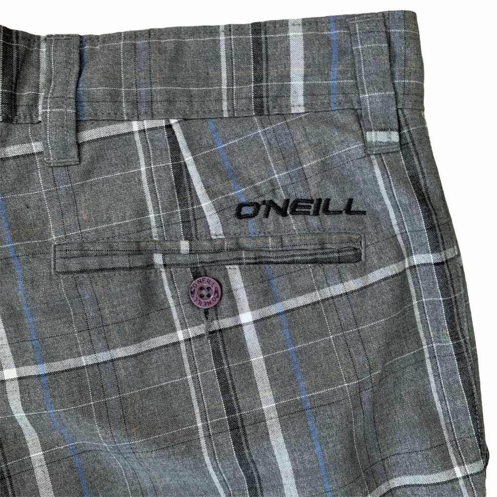 O'Neill Triumph Plaid Long Shorts NWOT Size 30 - Picture 6 of 10